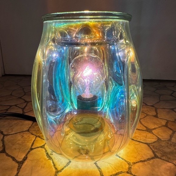NIB Scentsy Bubbled Iridescent Wax Warmer - Picture 3 of 12